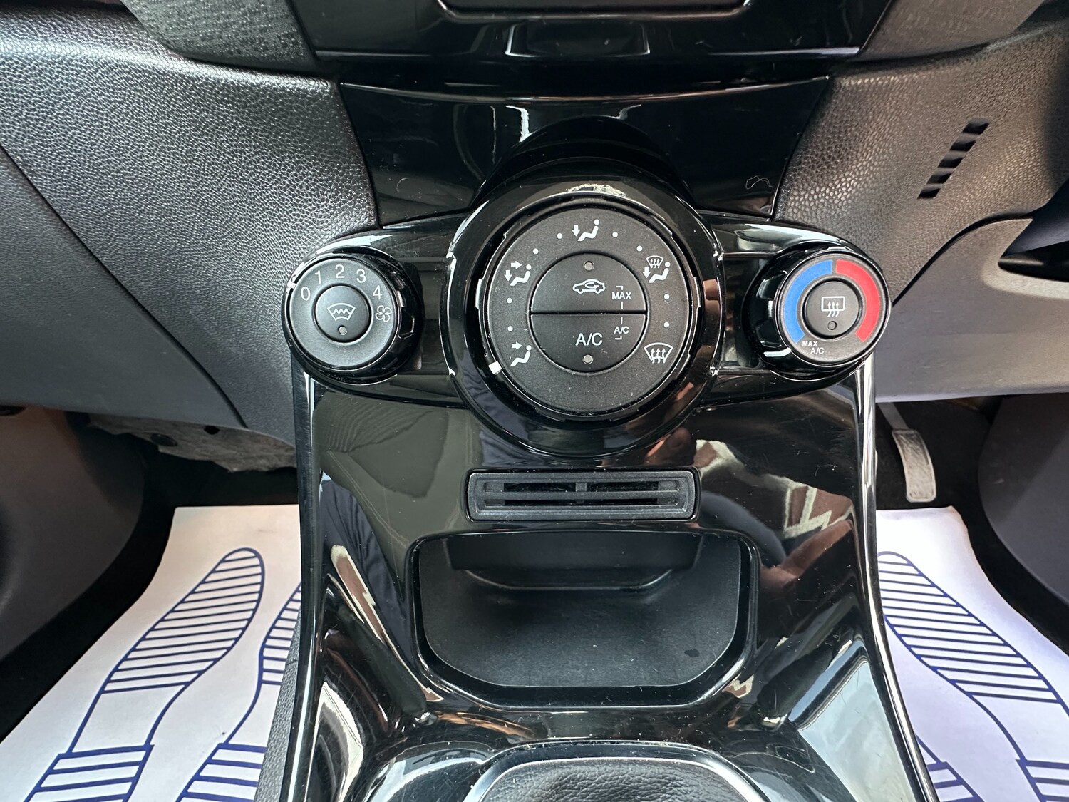 Used Ford Fiesta 2015 for sale - 76534997: Photo 17