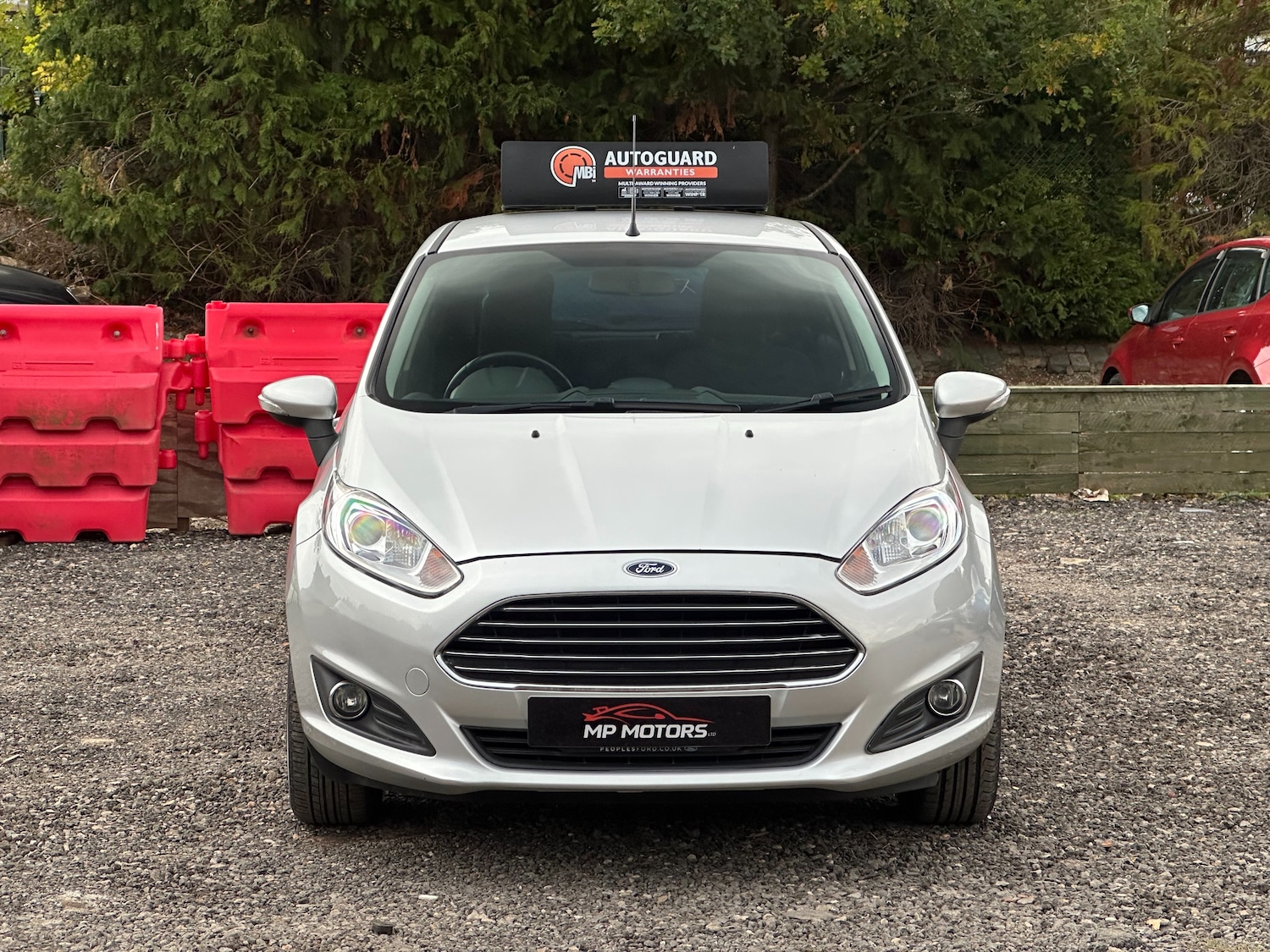 Used Ford Fiesta 2015 for sale - 76534997: Photo 2