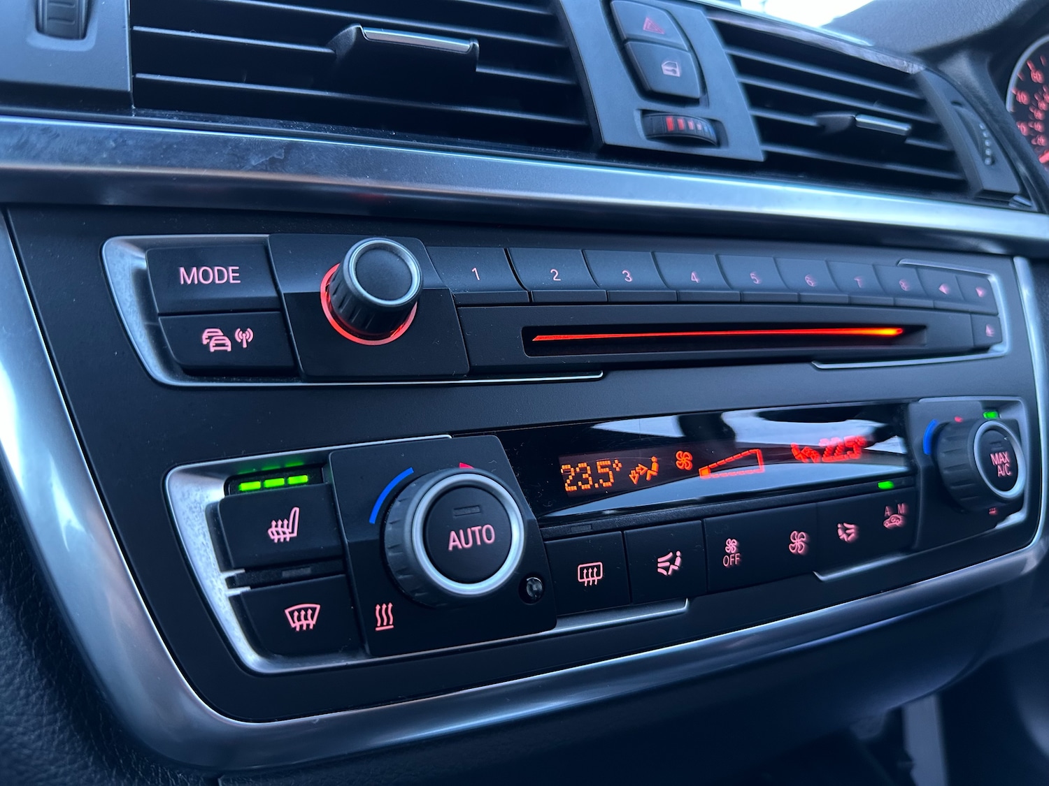 Used BMW 3 Series 2014 for sale - 76937665: Photo 30