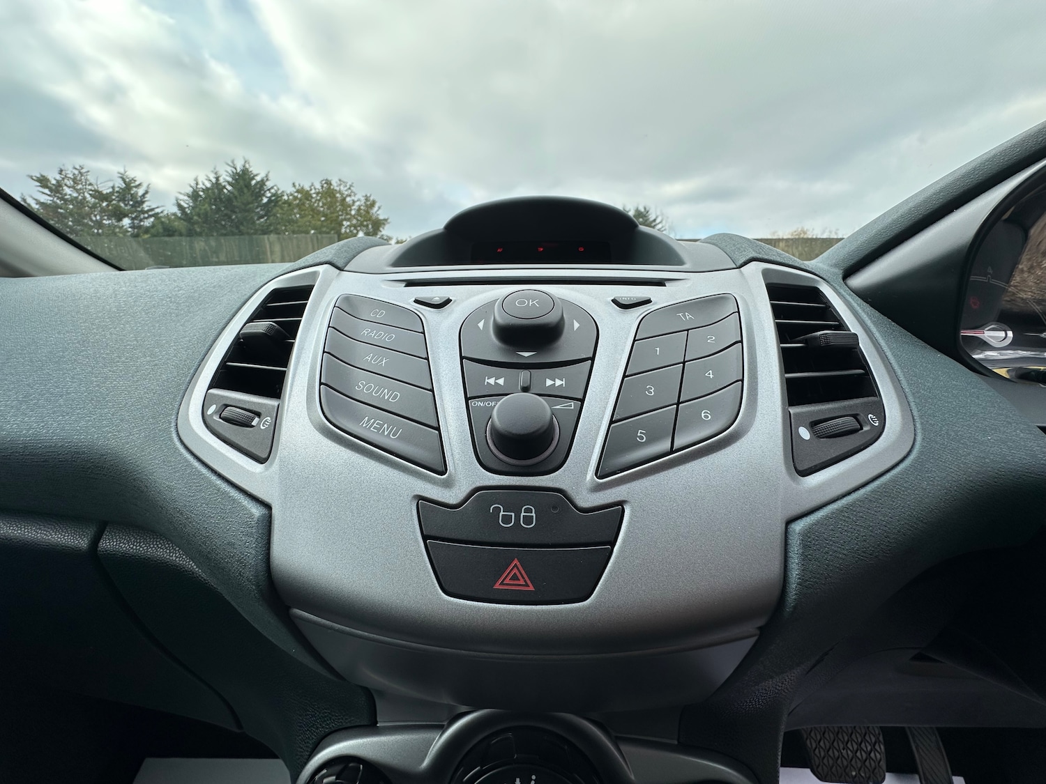 Used Ford Fiesta 2009 for sale - 76535006: Photo 13