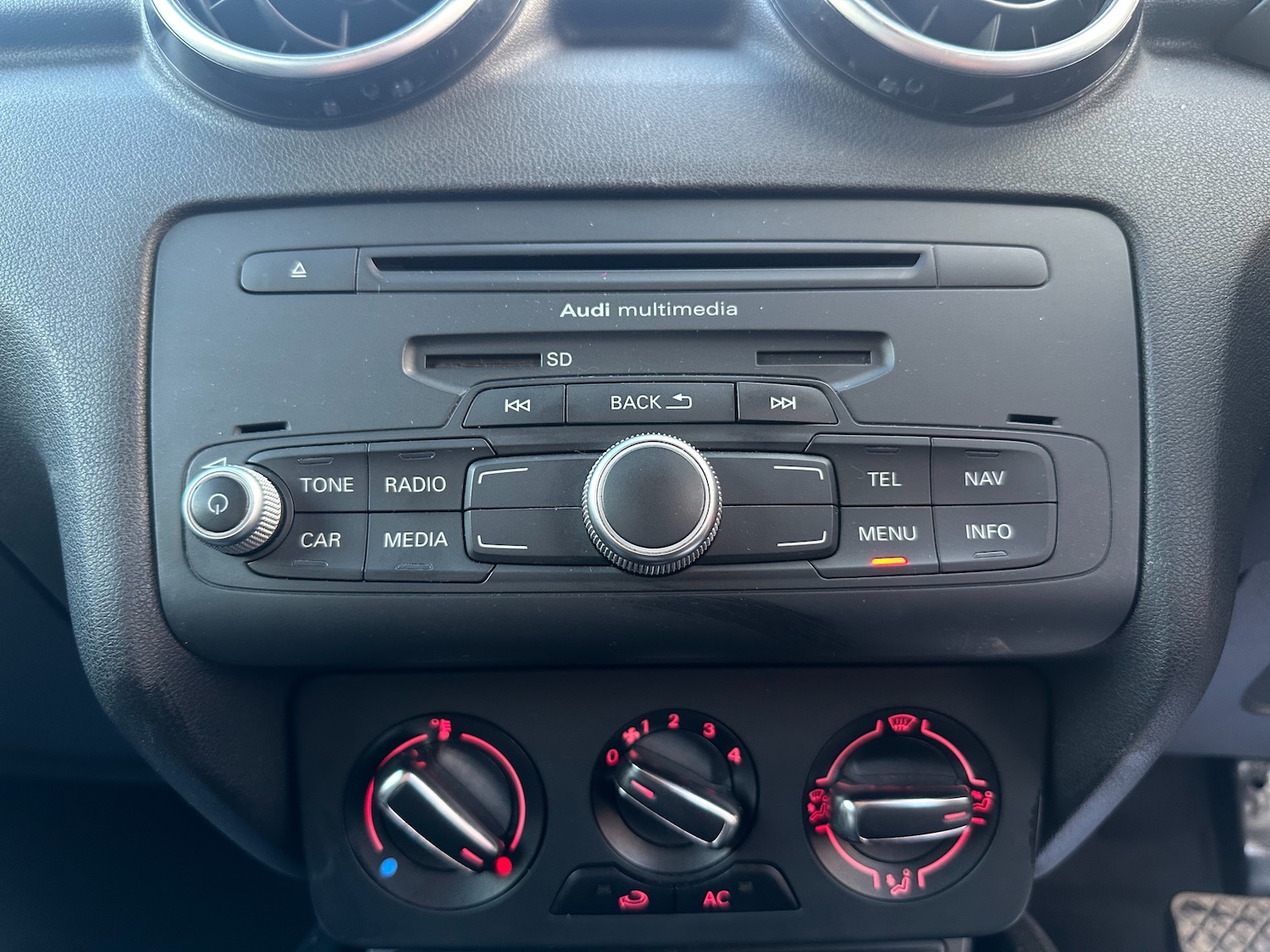 Used Audi A1 2012 for sale - 77052188: Photo 19