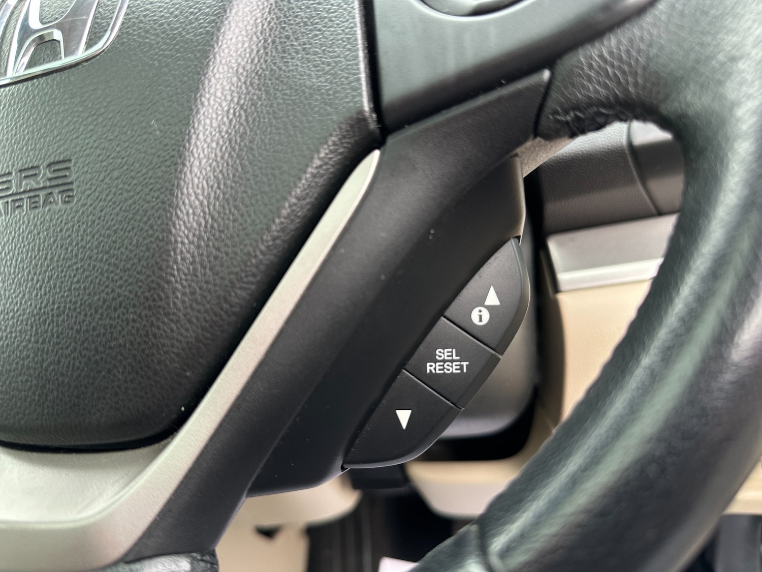 Used Honda CR-V 2013 for sale - 77134054: Photo 11