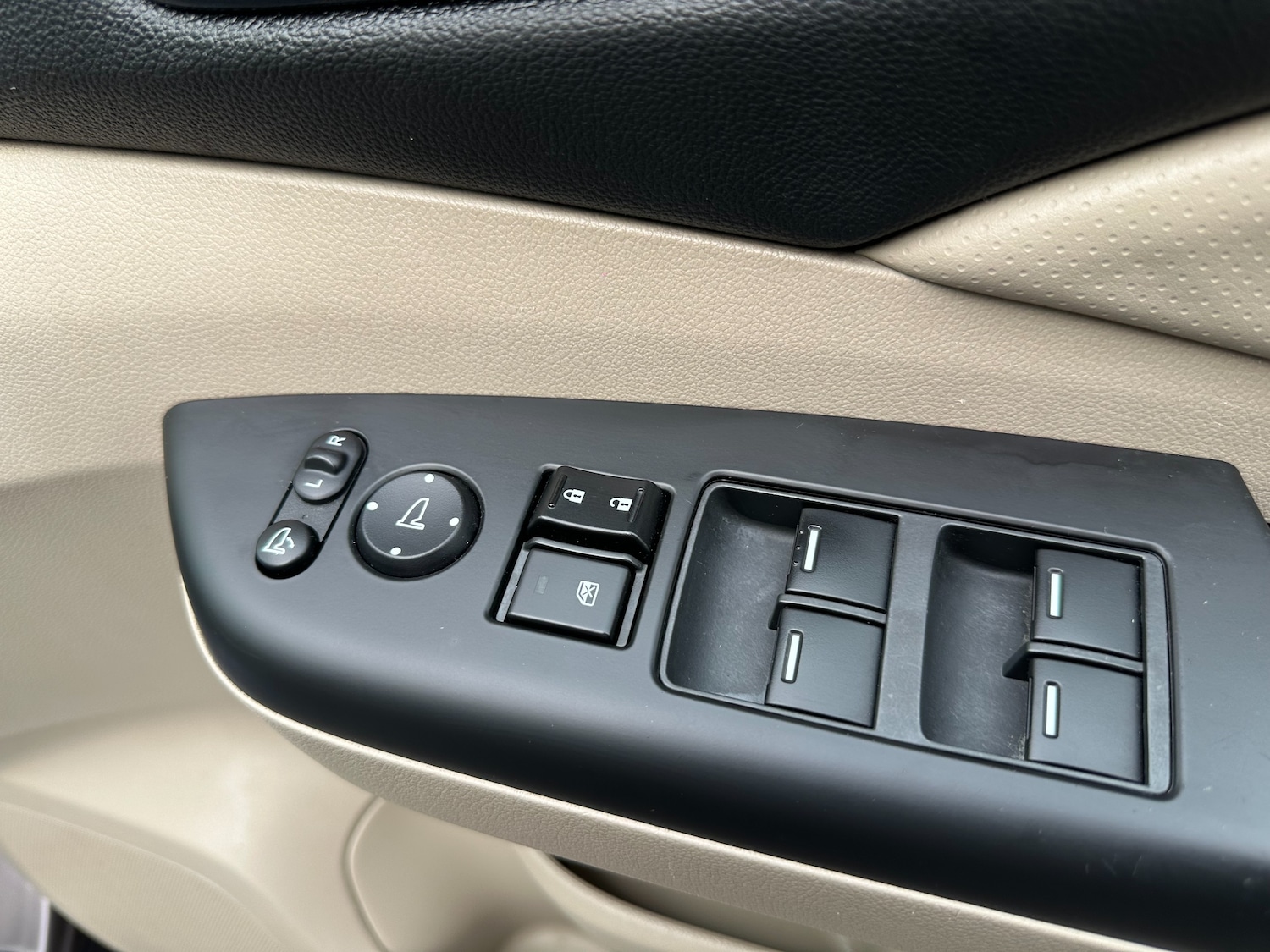 Used Honda CR-V 2013 for sale - 77134054: Photo 40