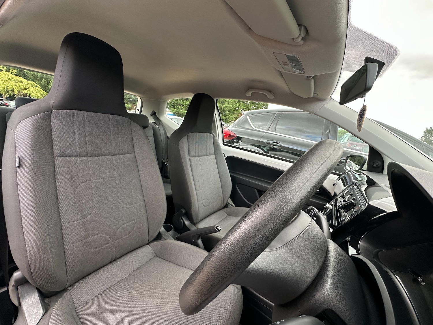 Used Volkswagen up! 2013 for sale - 77020266: Photo 11