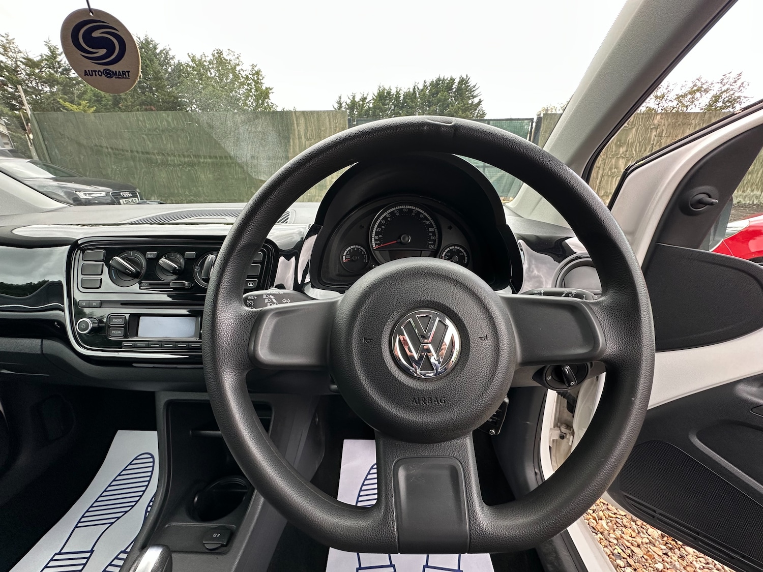 Used Volkswagen up! 2013 for sale - 77020266: Photo 12