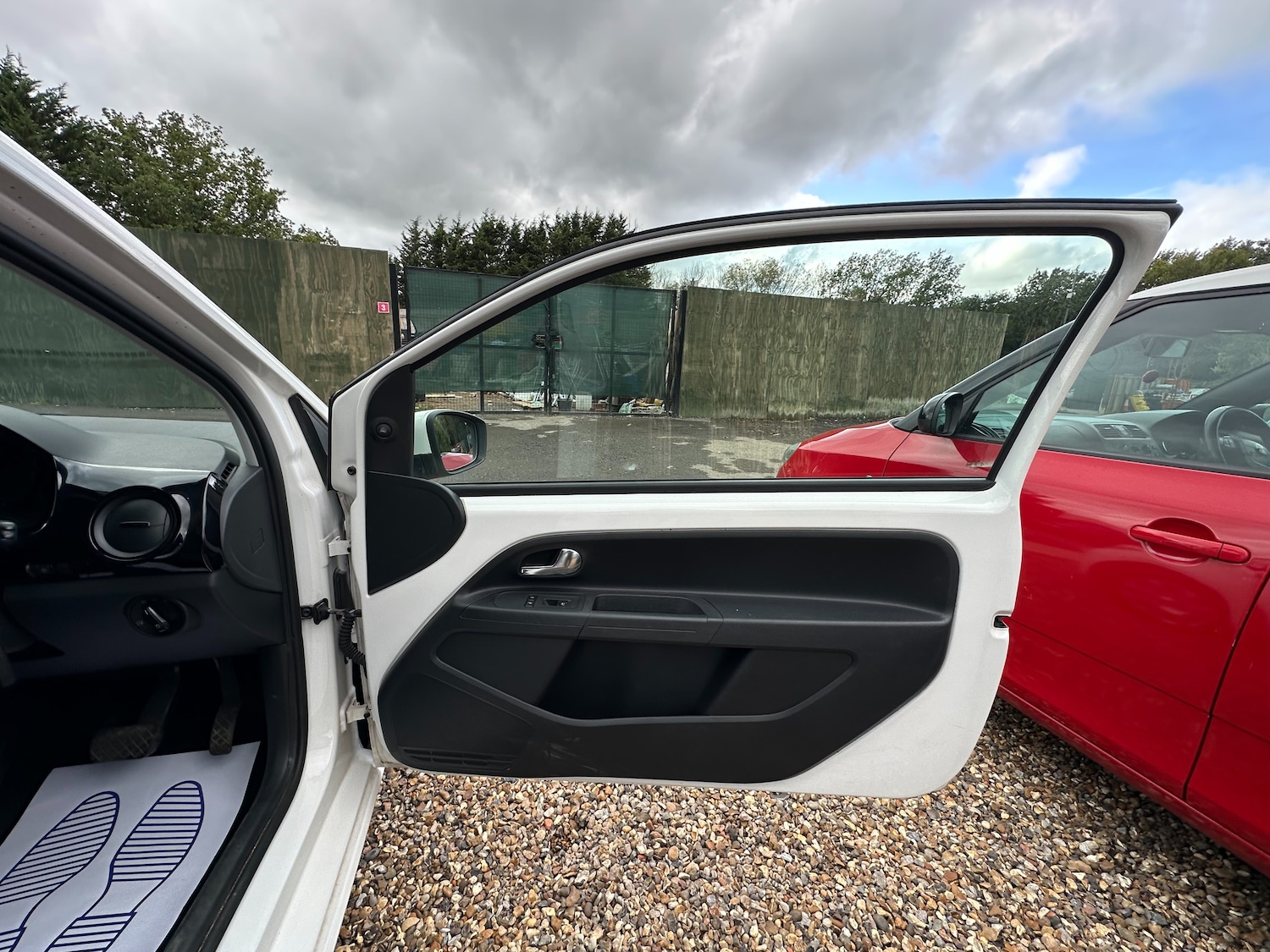 Used Volkswagen up! 2013 for sale - 77020266: Photo 18