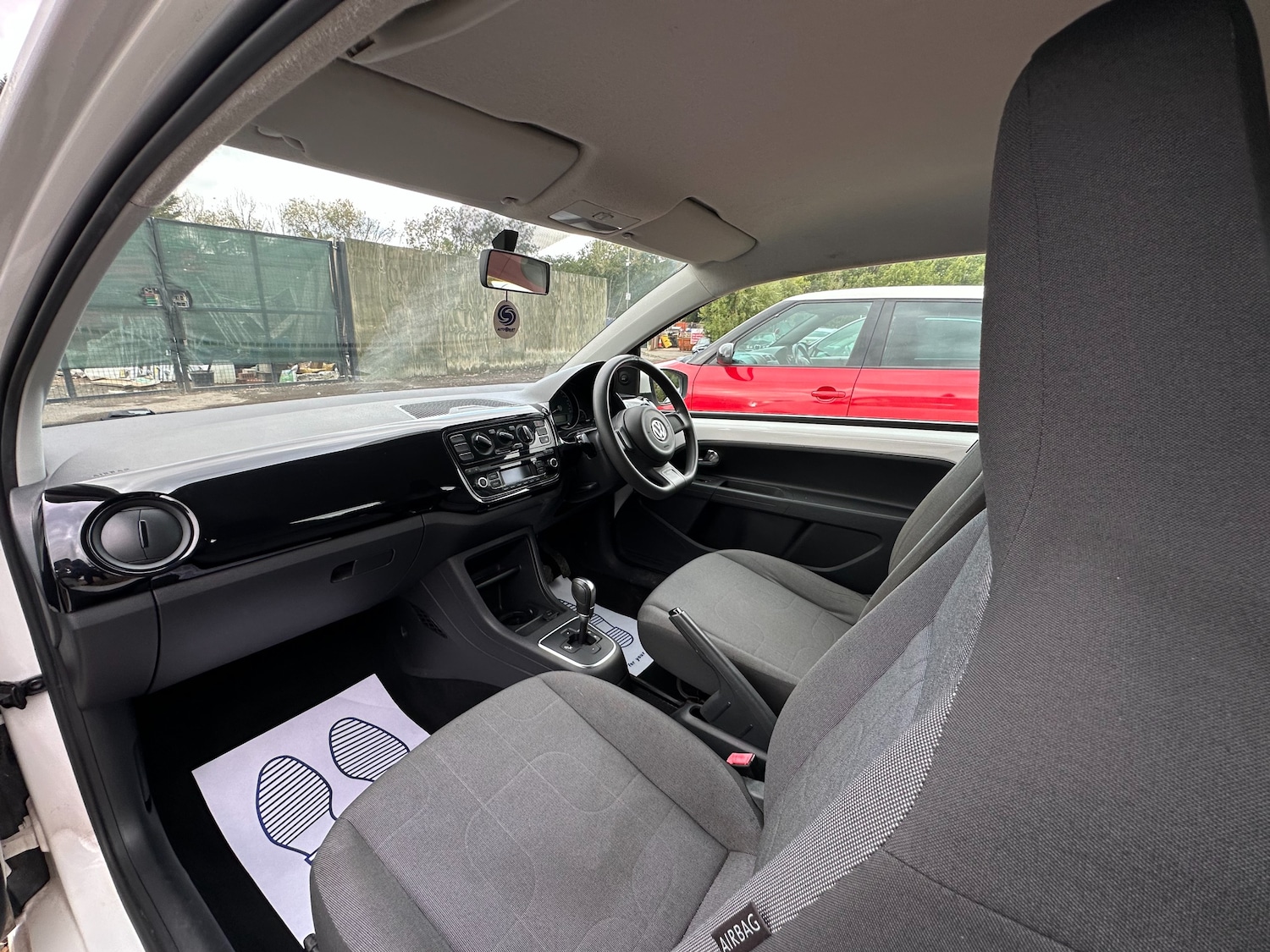 Used Volkswagen up! 2013 for sale - 77020266: Photo 19