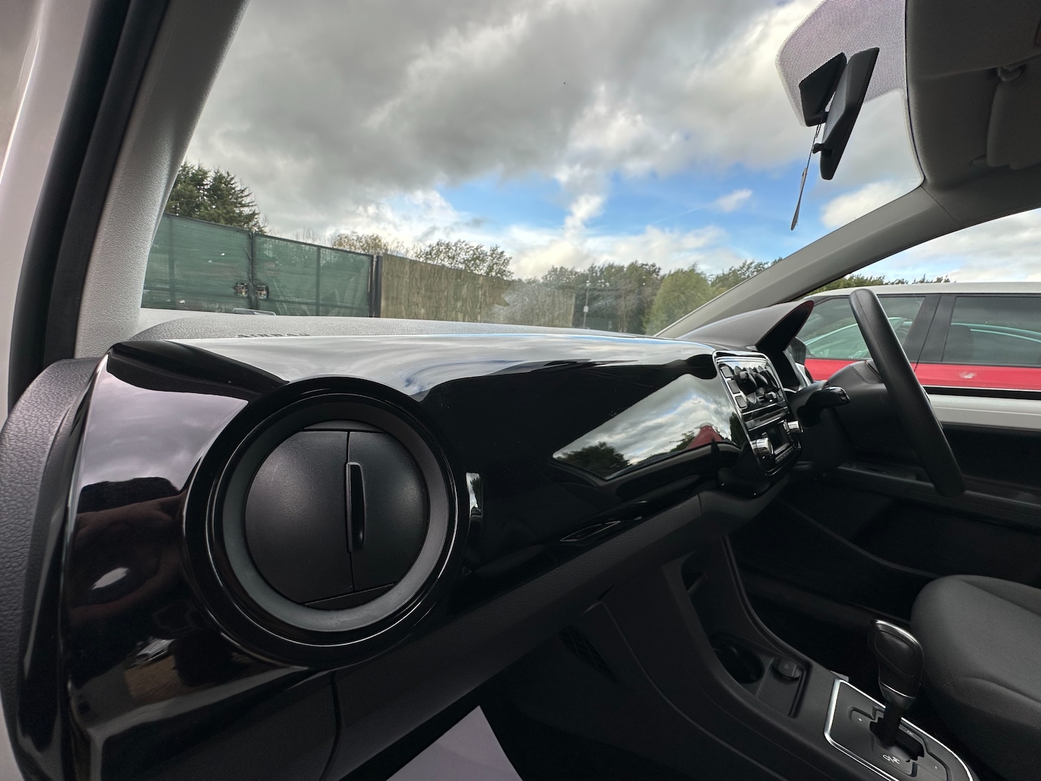 Used Volkswagen up! 2013 for sale - 77020266: Photo 21