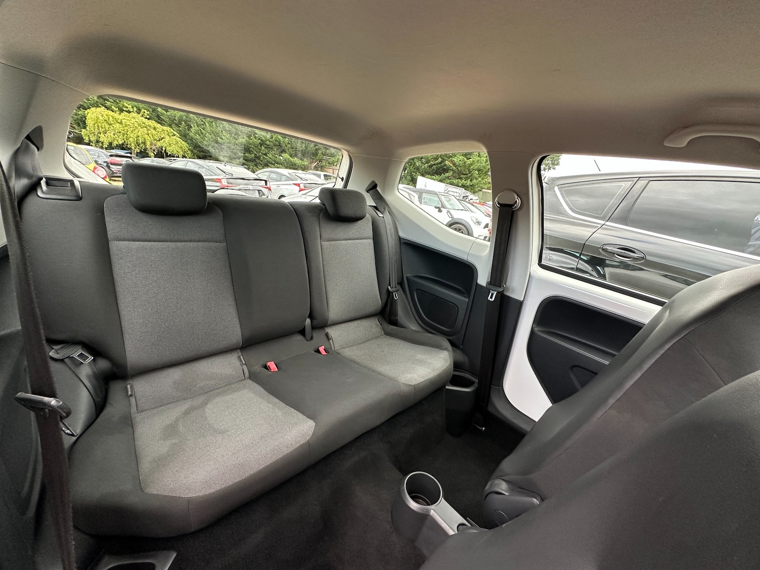 Used Volkswagen up! 2013 for sale - 77020266: Photo 25