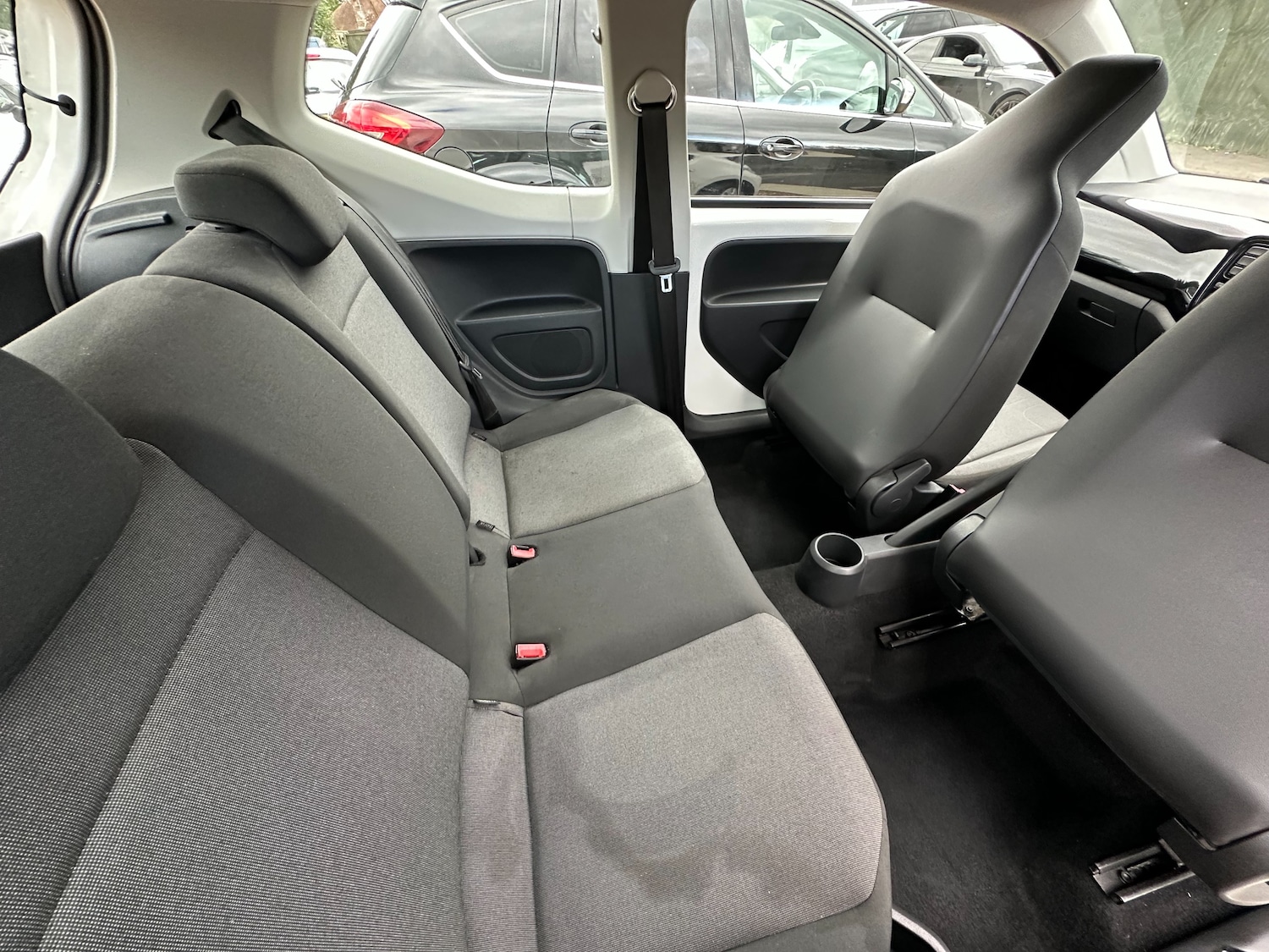 Used Volkswagen up! 2013 for sale - 77020266: Photo 26