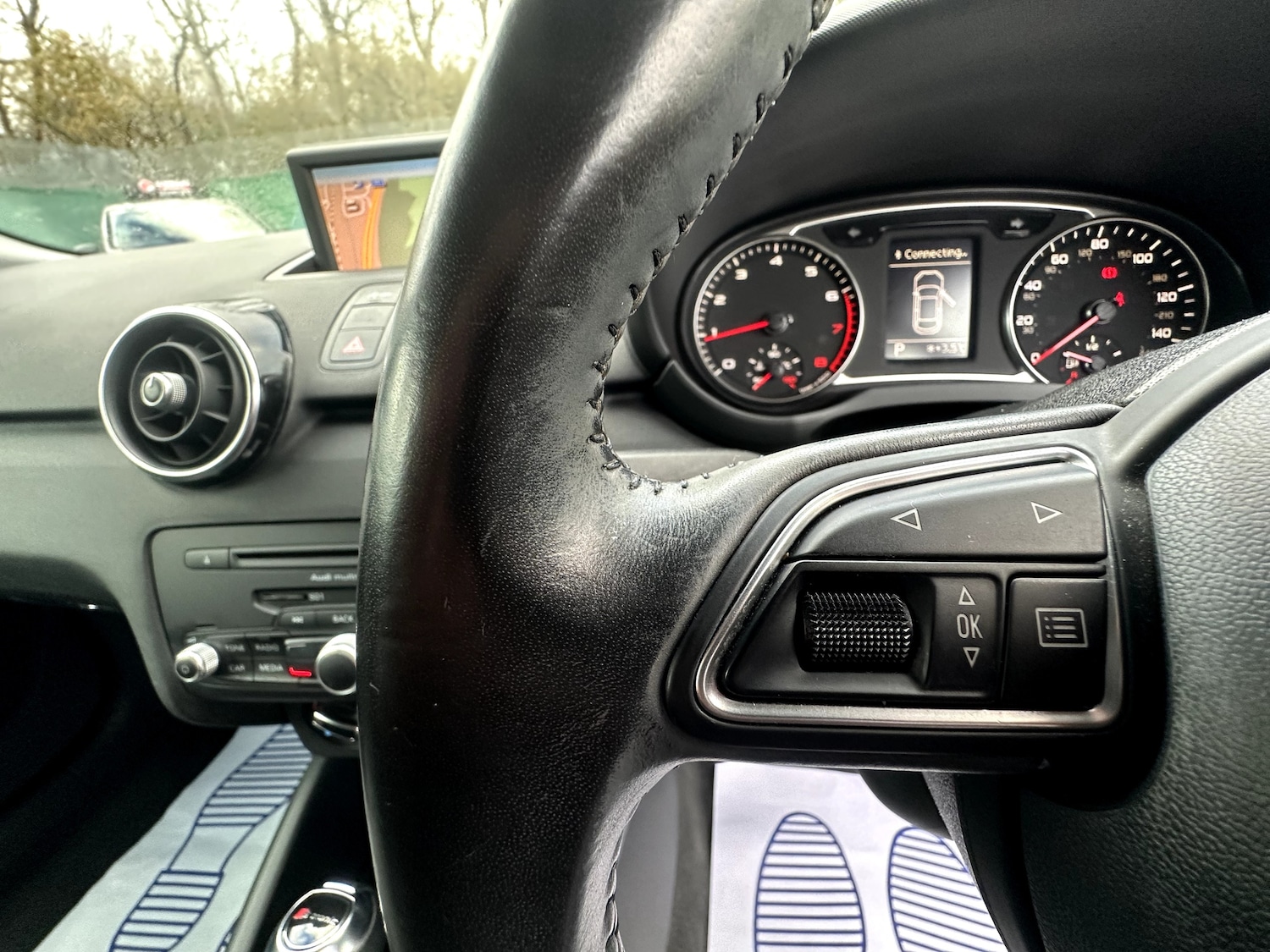 Used Audi A1 2011 for sale - 76663125: Photo 11