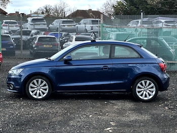 Used Audi A1 2011 for sale - 76663125: Photo
