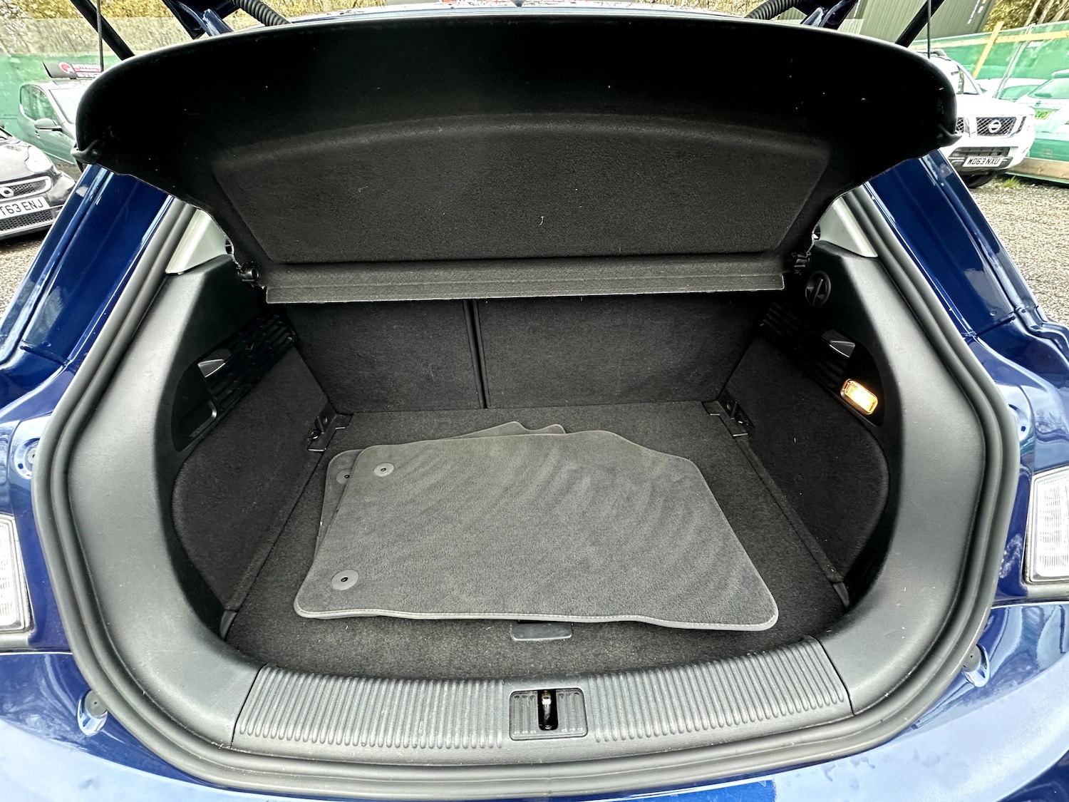 Used Audi A1 2011 for sale - 76663125: Photo 52