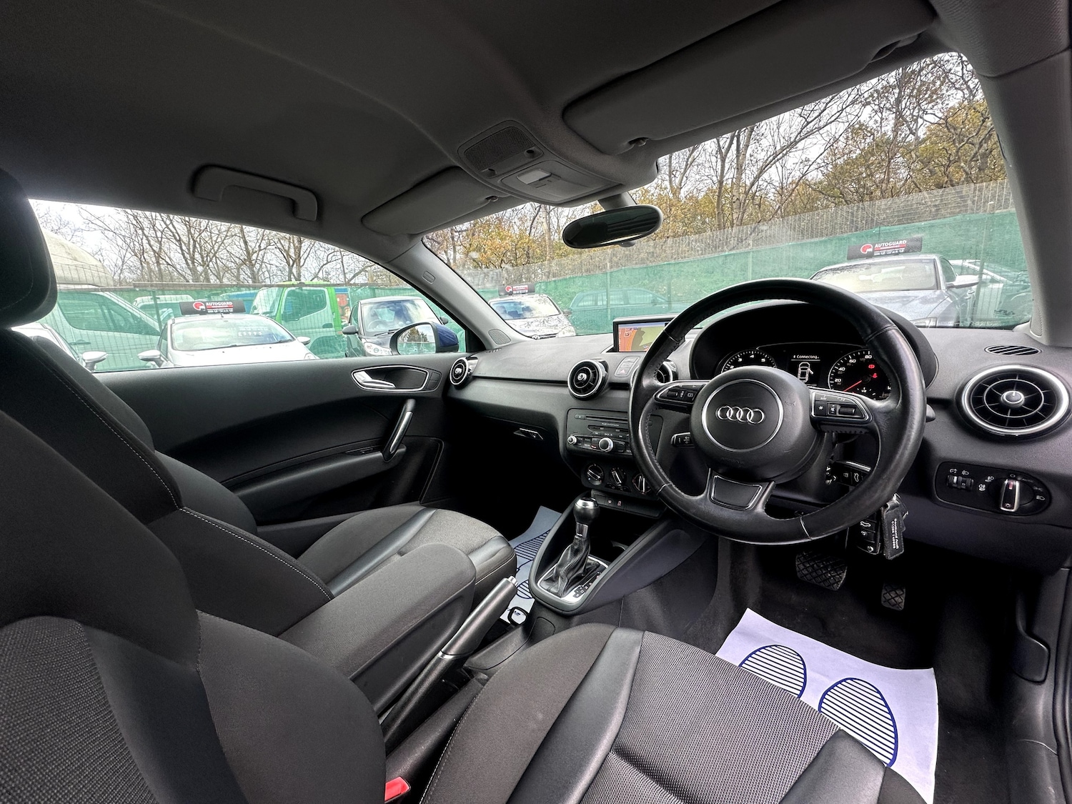 Used Audi A1 2011 for sale - 76663125: Photo 9