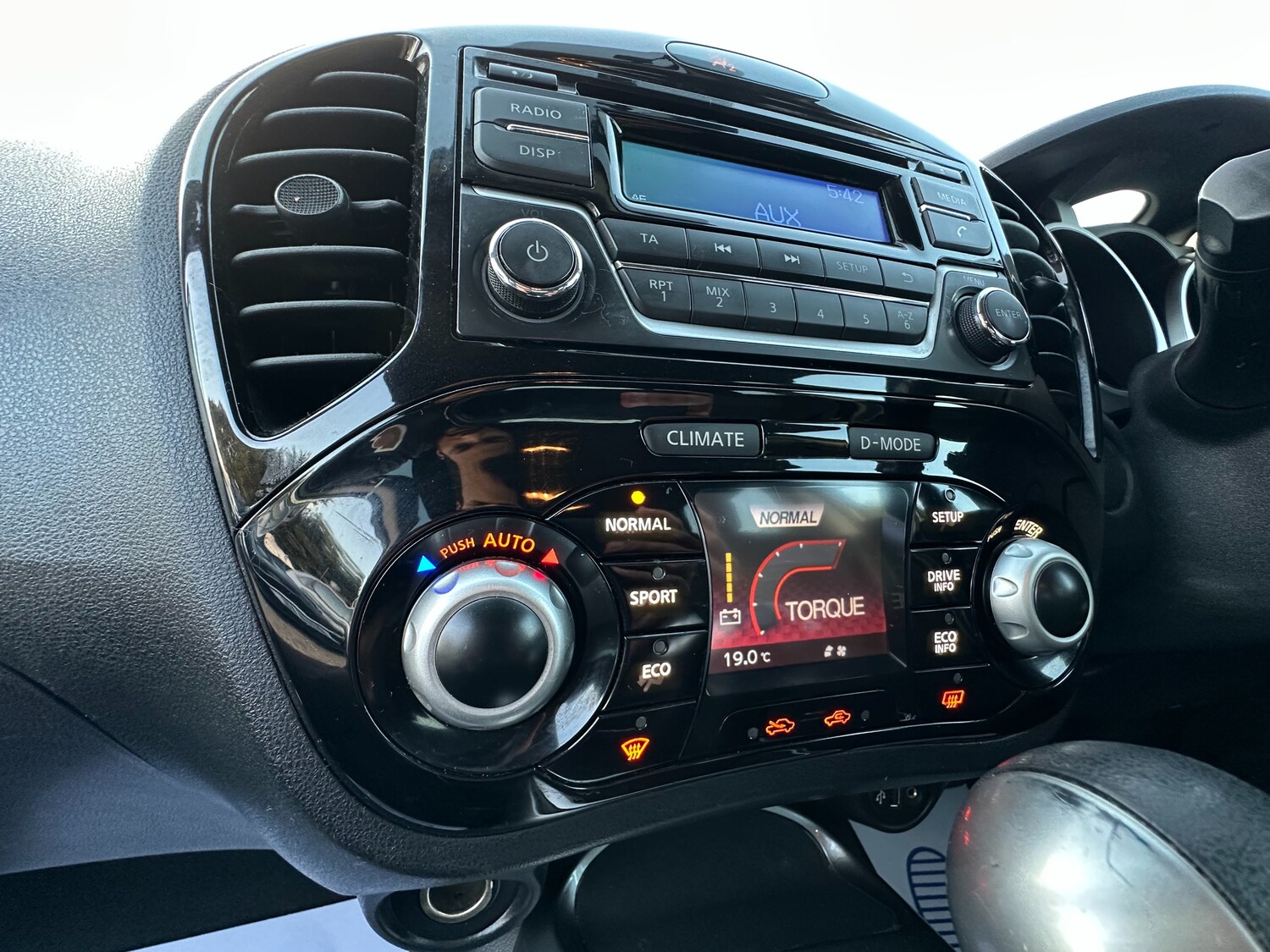 Used Nissan Juke 2014 for sale - 76534981: Photo 30