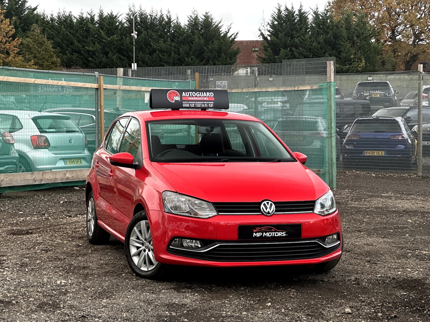 Used Volkswagen Polo 2015 for sale - 76534990: Photo 1