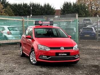 Used Volkswagen Polo 2015 for sale - 76534990: Photo