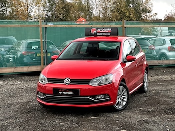 Used Volkswagen Polo 2015 for sale - 76534990: Photo