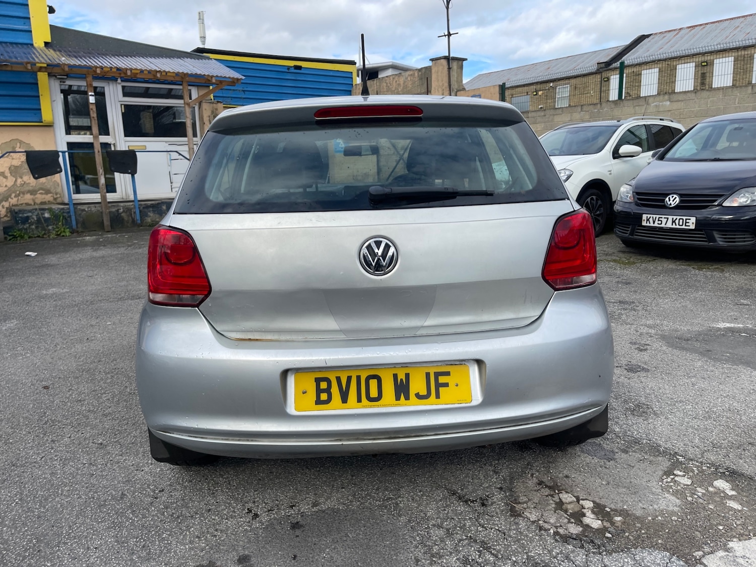 Used Volkswagen Polo 2010 for sale - 77715484: Photo 6