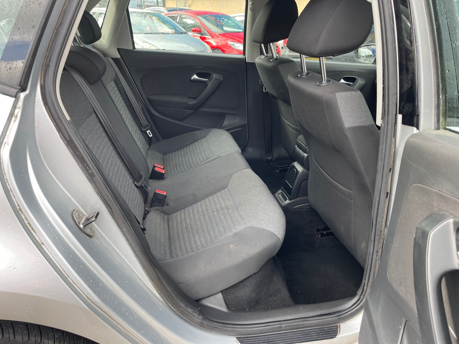 Used Volkswagen Polo 2010 for sale - 77715484: Photo 9