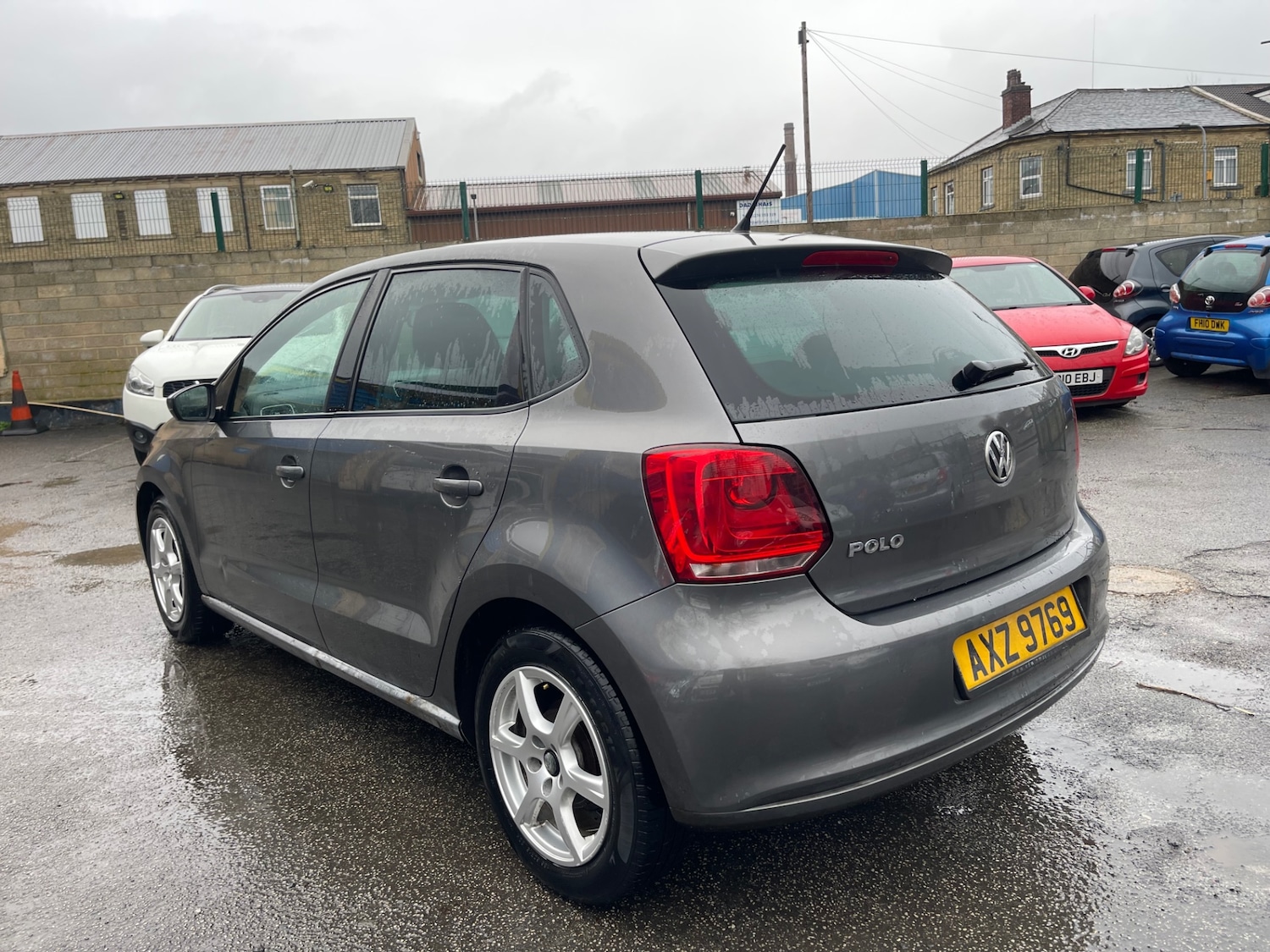 Used Volkswagen Polo 2011 for sale - 77689363: Photo 5