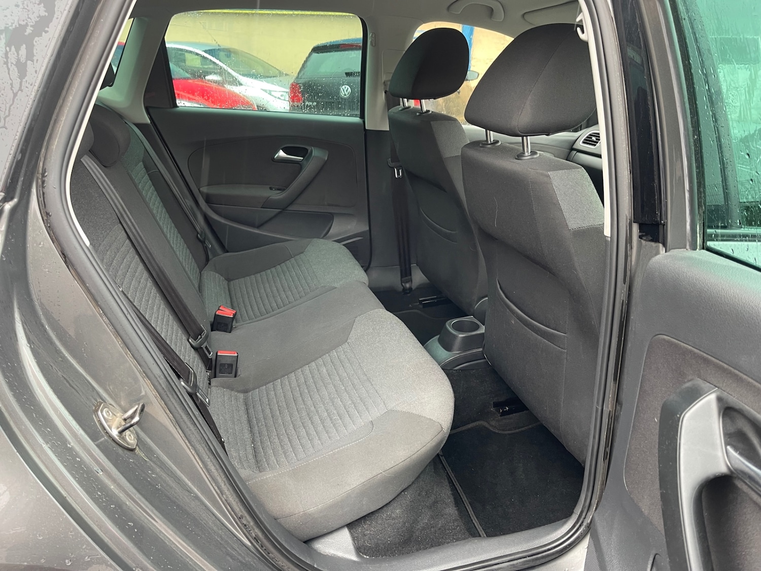 Used Volkswagen Polo 2011 for sale - 77689363: Photo 9