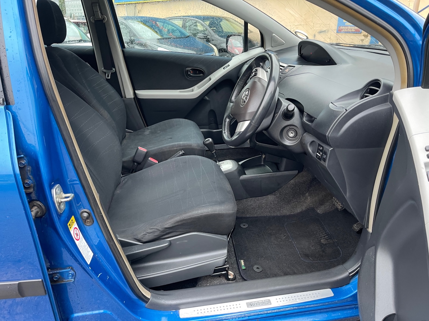 Used Toyota Yaris 2006 for sale - 77024109: Photo 10