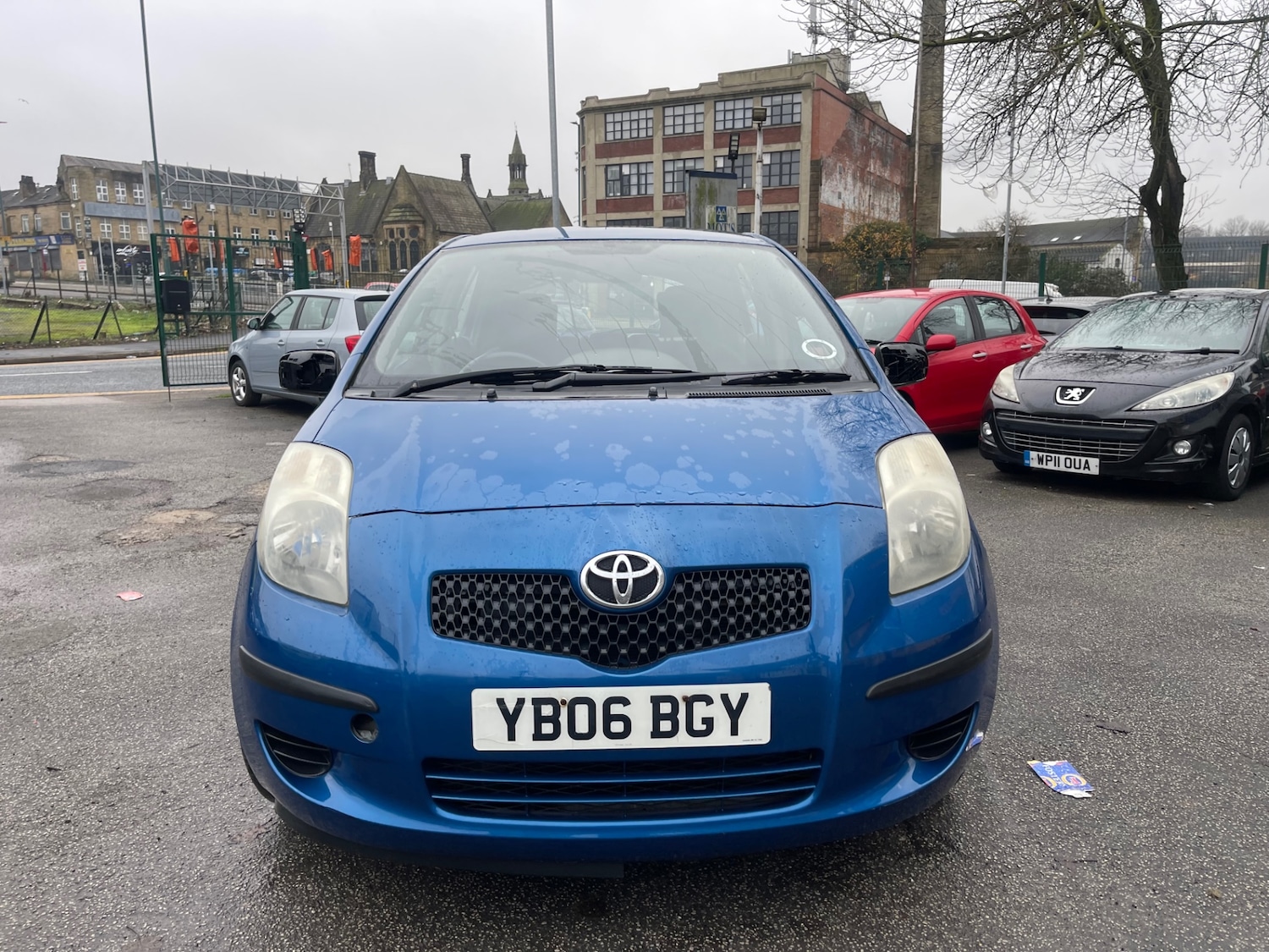 Used Toyota Yaris 2006 for sale - 77024109: Photo 2