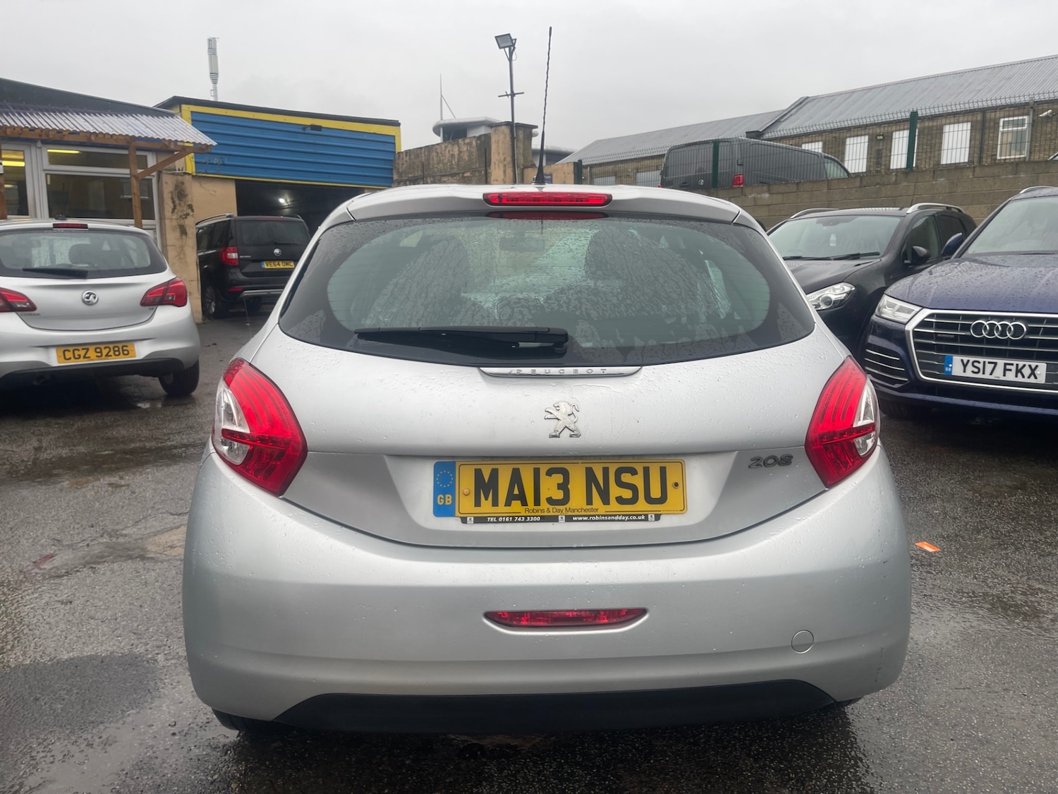 Used Peugeot 208 2013 for sale - 76809433: Photo 6