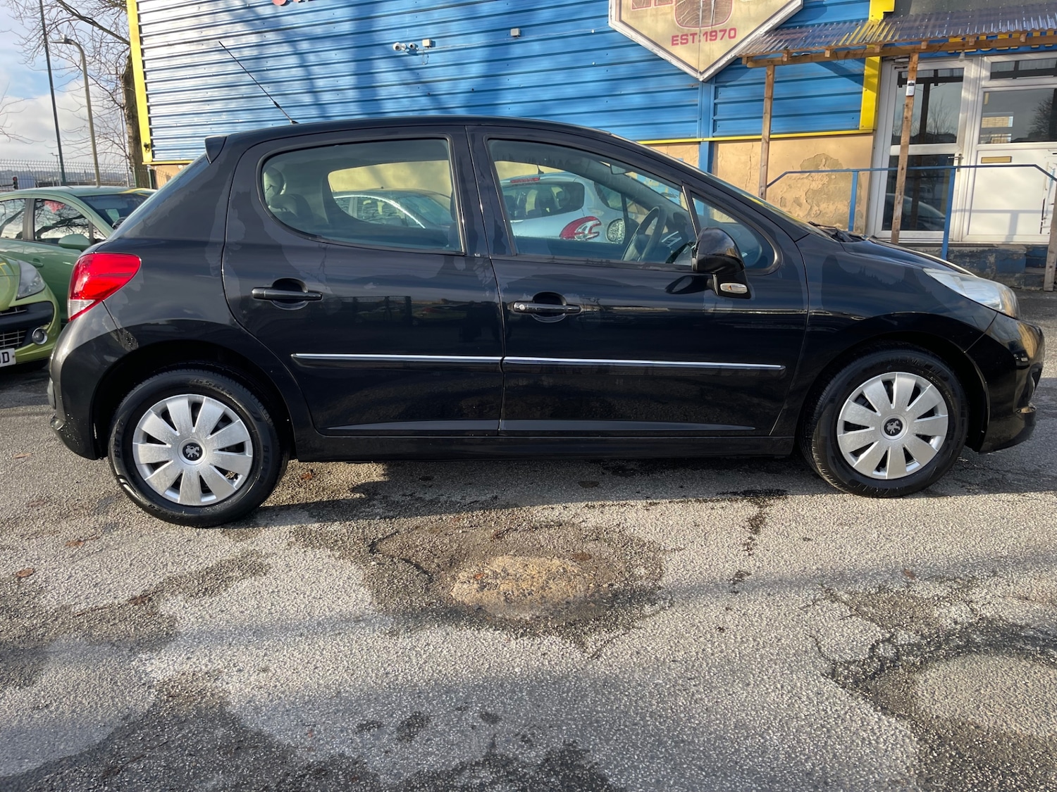 Used Peugeot 207 2011 for sale - 76905105: Photo 8