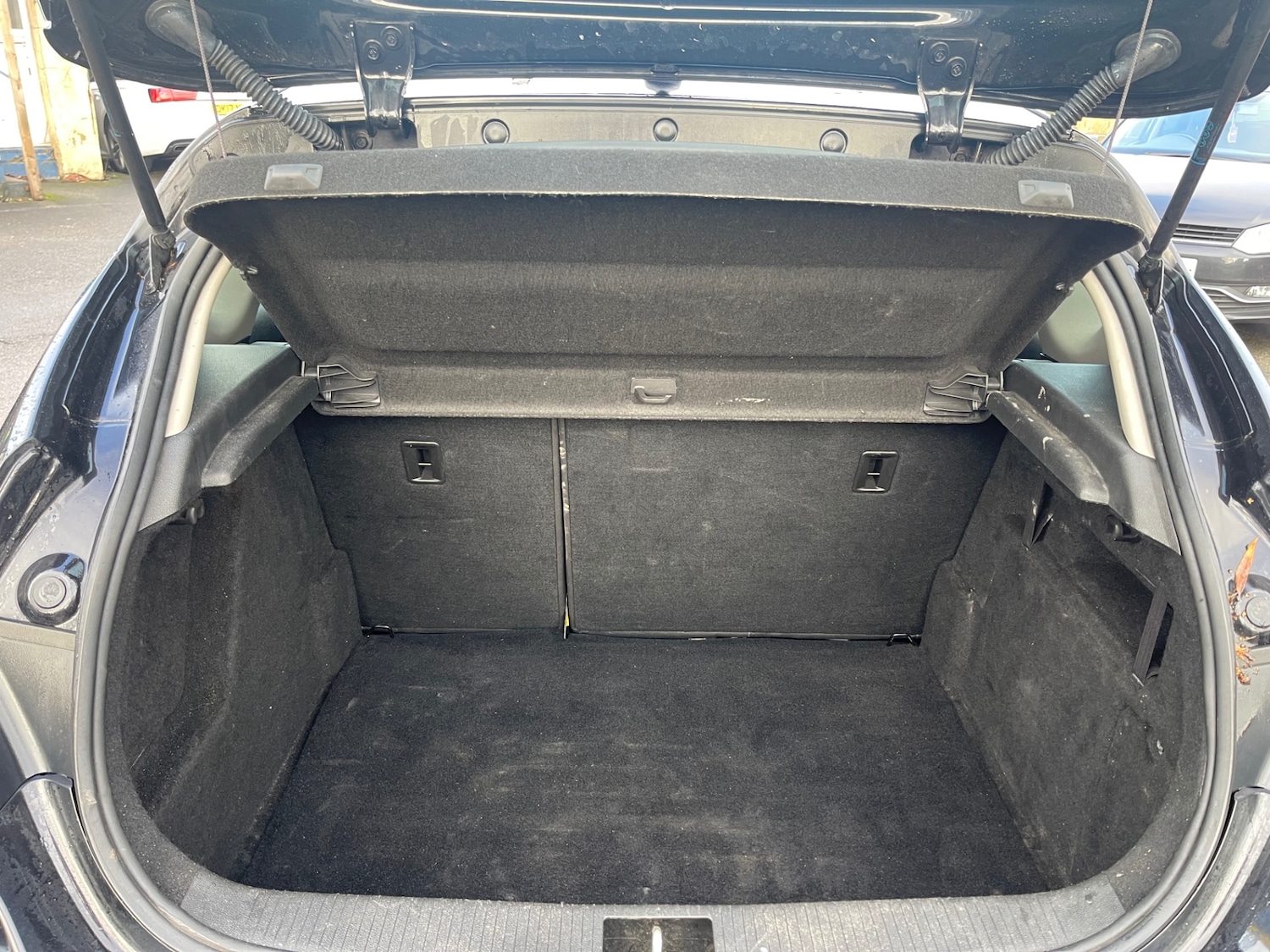 Used Vauxhall Astra 2011 for sale - 77416766: Photo 9