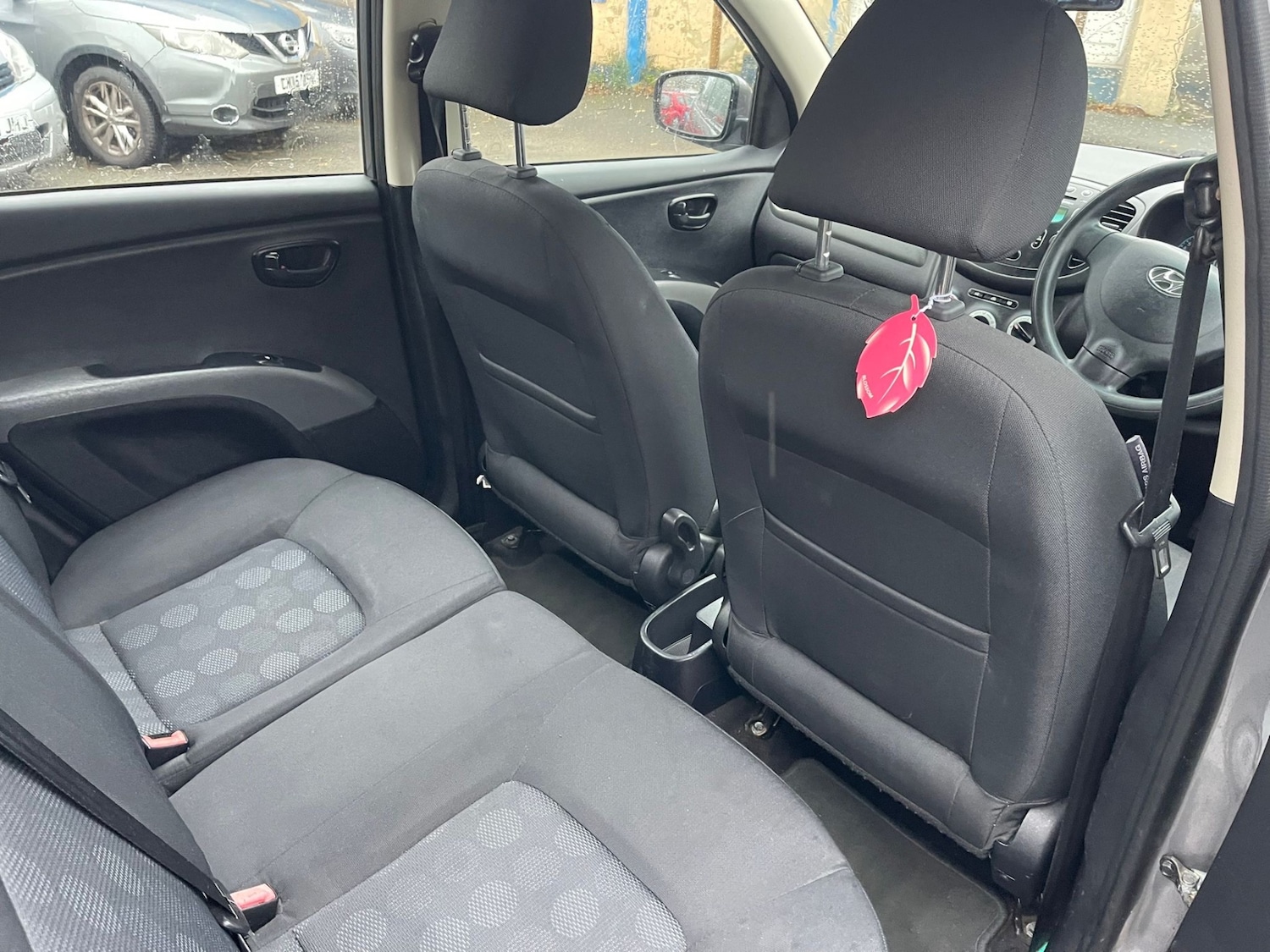 Used Hyundai i10 2010 for sale - 76553745: Photo 10