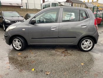 Used Hyundai i10 2010 for sale - 76553745: Photo