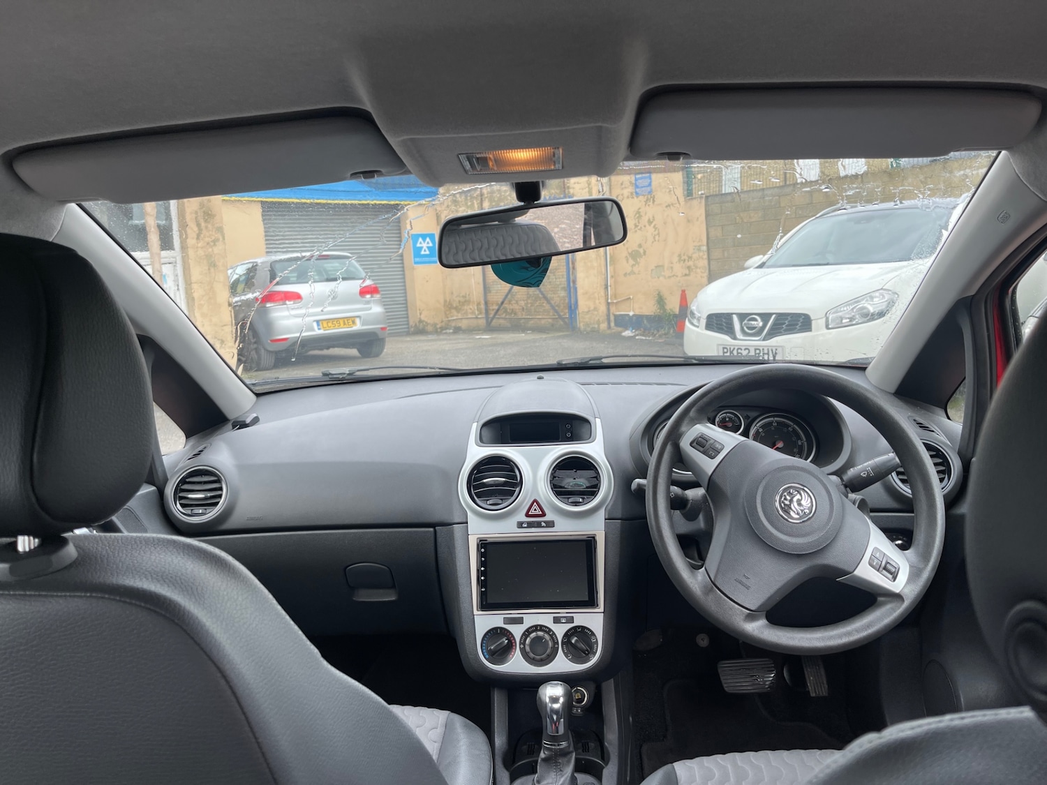 Used Vauxhall Corsa 2011 for sale - 77635321: Photo 11