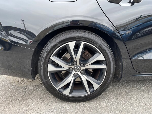 Used Volvo V60 2019 for sale - 75615899: Photo 24