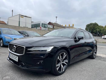 Used Volvo V60 2019 for sale - 75615899: Photo
