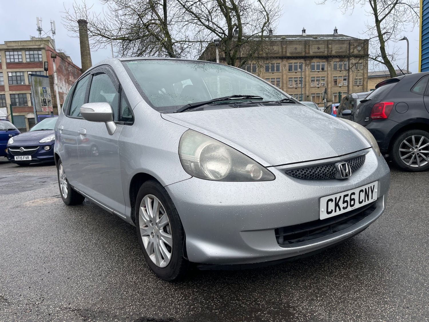 Used Honda Jazz 2006 for sale - 77487325: Photo 2