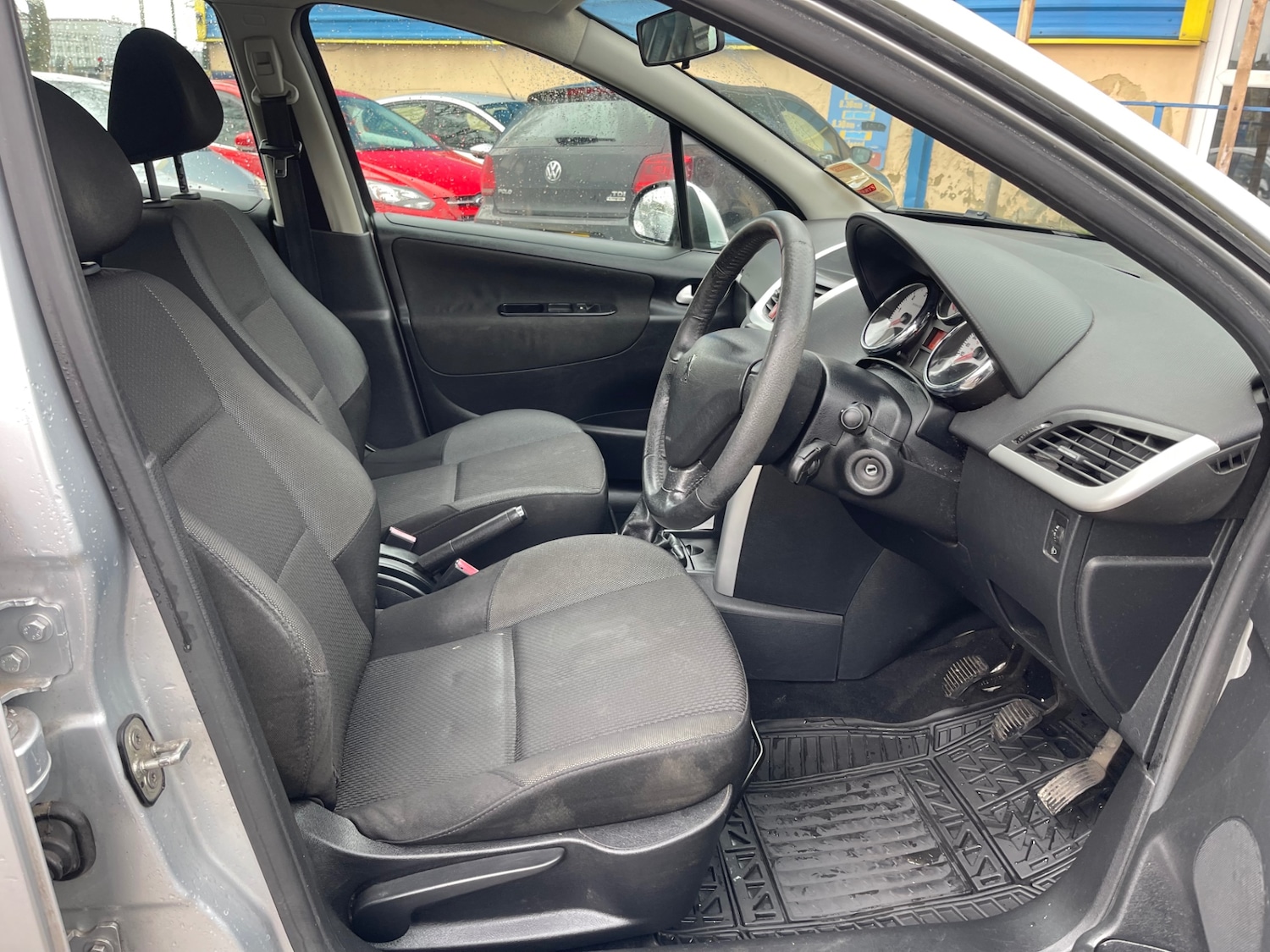 Used Peugeot 207 2011 for sale - 77687954: Photo 10