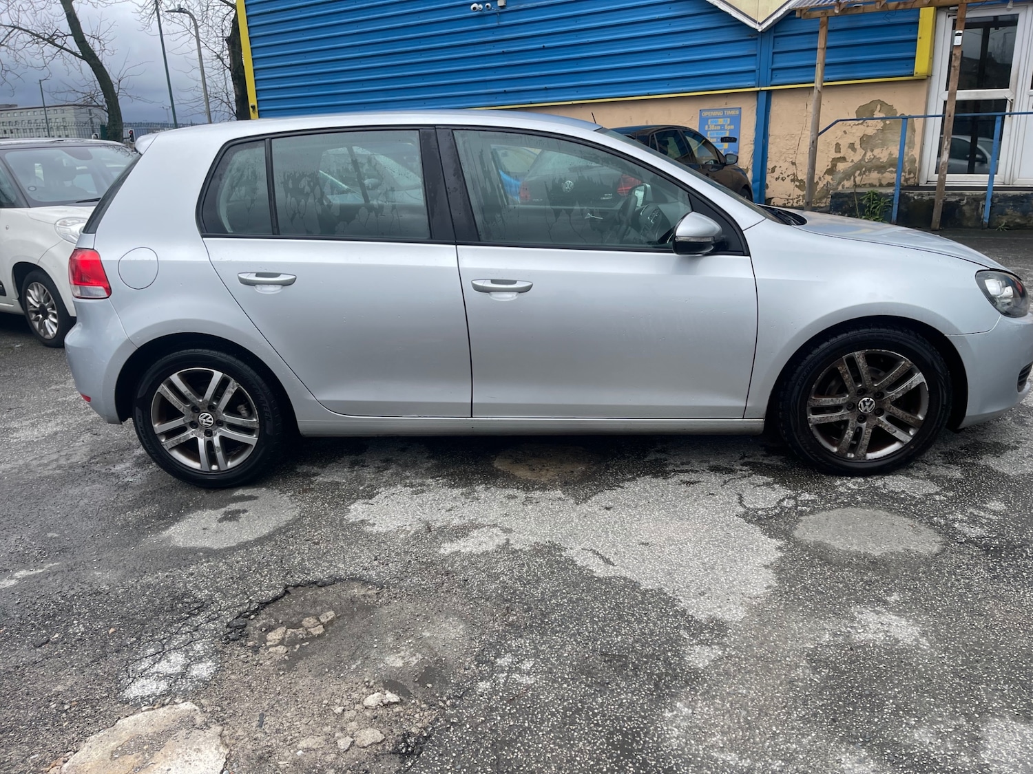 Used Volkswagen Golf 2009 for sale - 77541366: Photo 8