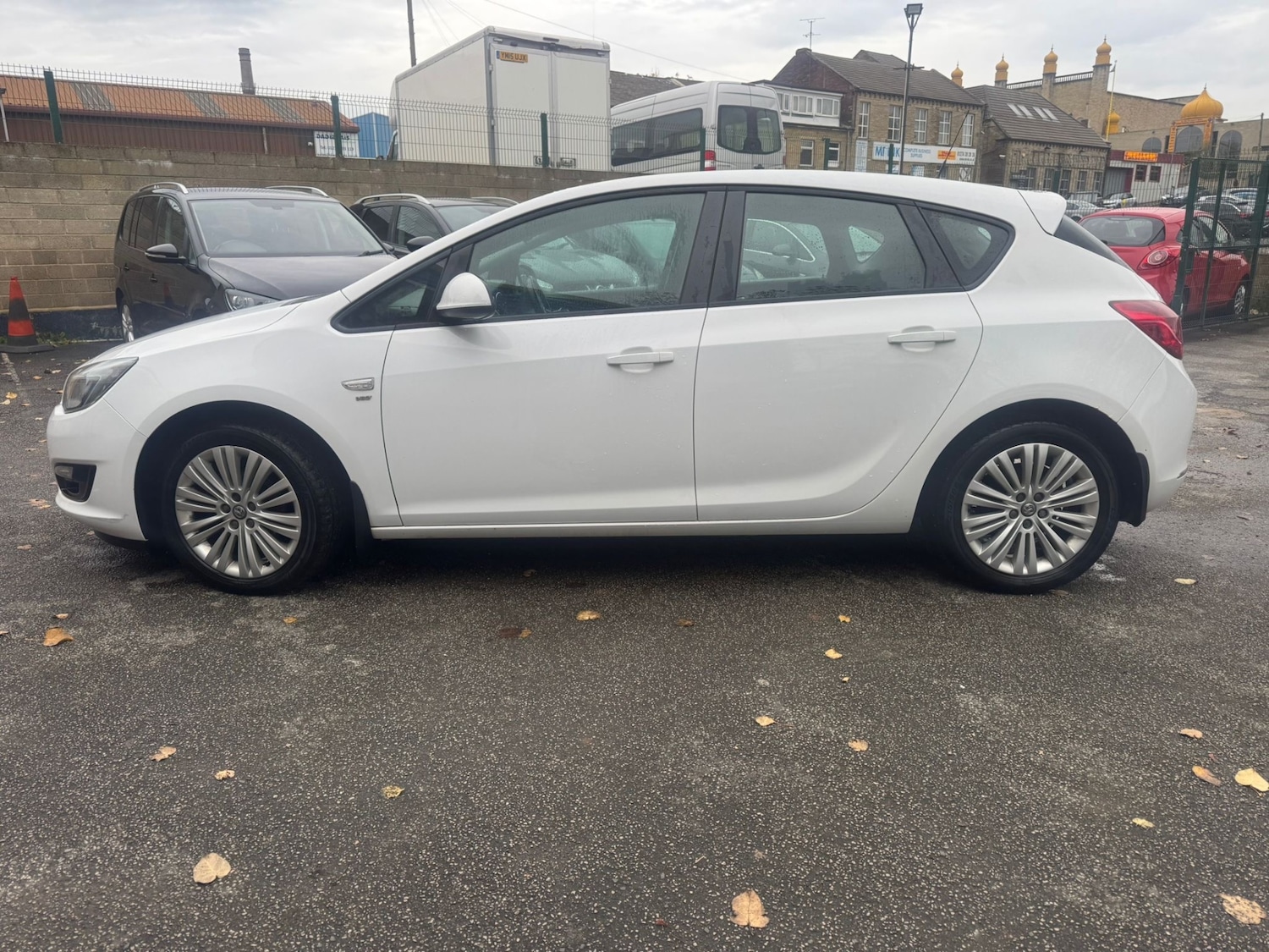 Used Vauxhall Astra 2013 for sale - 76478252: Photo 4