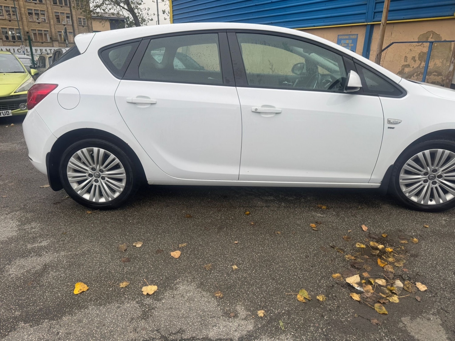Used Vauxhall Astra 2013 for sale - 76478252: Photo 8