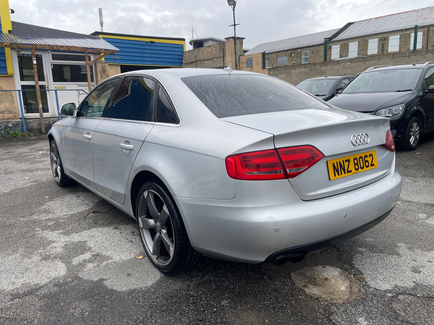 Used Audi A4 2009 for sale - 76129354: Photo 5