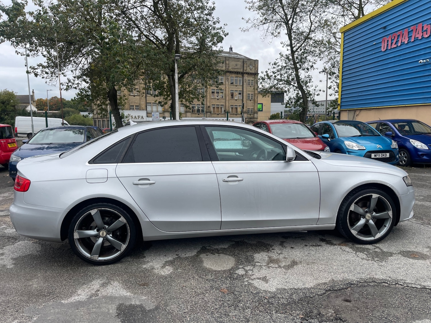 Used Audi A4 2009 for sale - 76129354: Photo 8