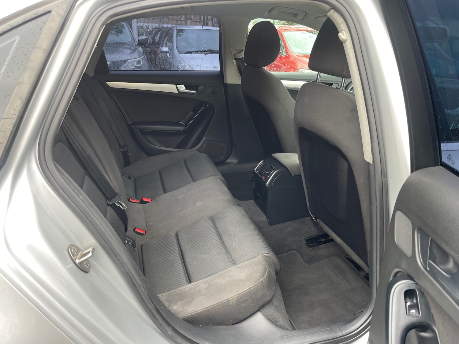 Used Audi A4 2009 for sale - 76129354: Photo 9