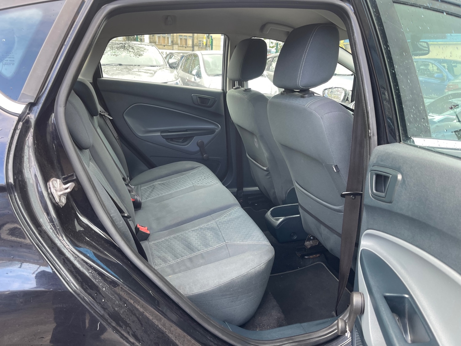 Used Ford Fiesta 2010 for sale - 76309642: Photo 10