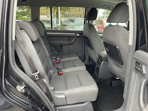 Used Volkswagen Touran 2011 for sale - 75662915: Photo 14