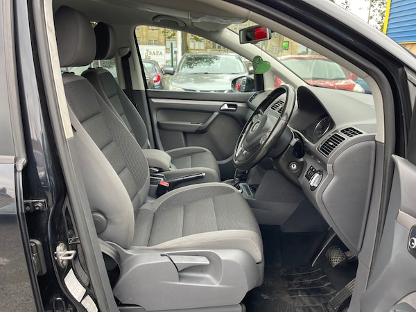Used Volkswagen Touran 2011 for sale - 75662915: Photo 9
