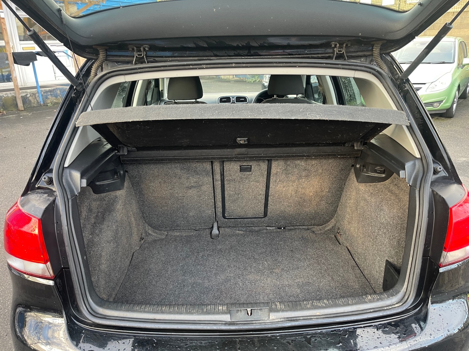 Used Volkswagen Golf 2010 for sale - 76969872: Photo 15