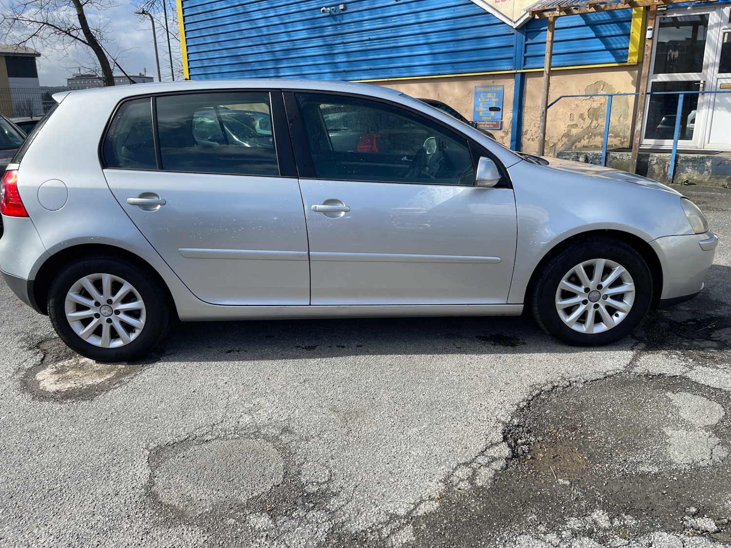 Used Volkswagen Golf 2007 for sale - 77830522: Photo 8