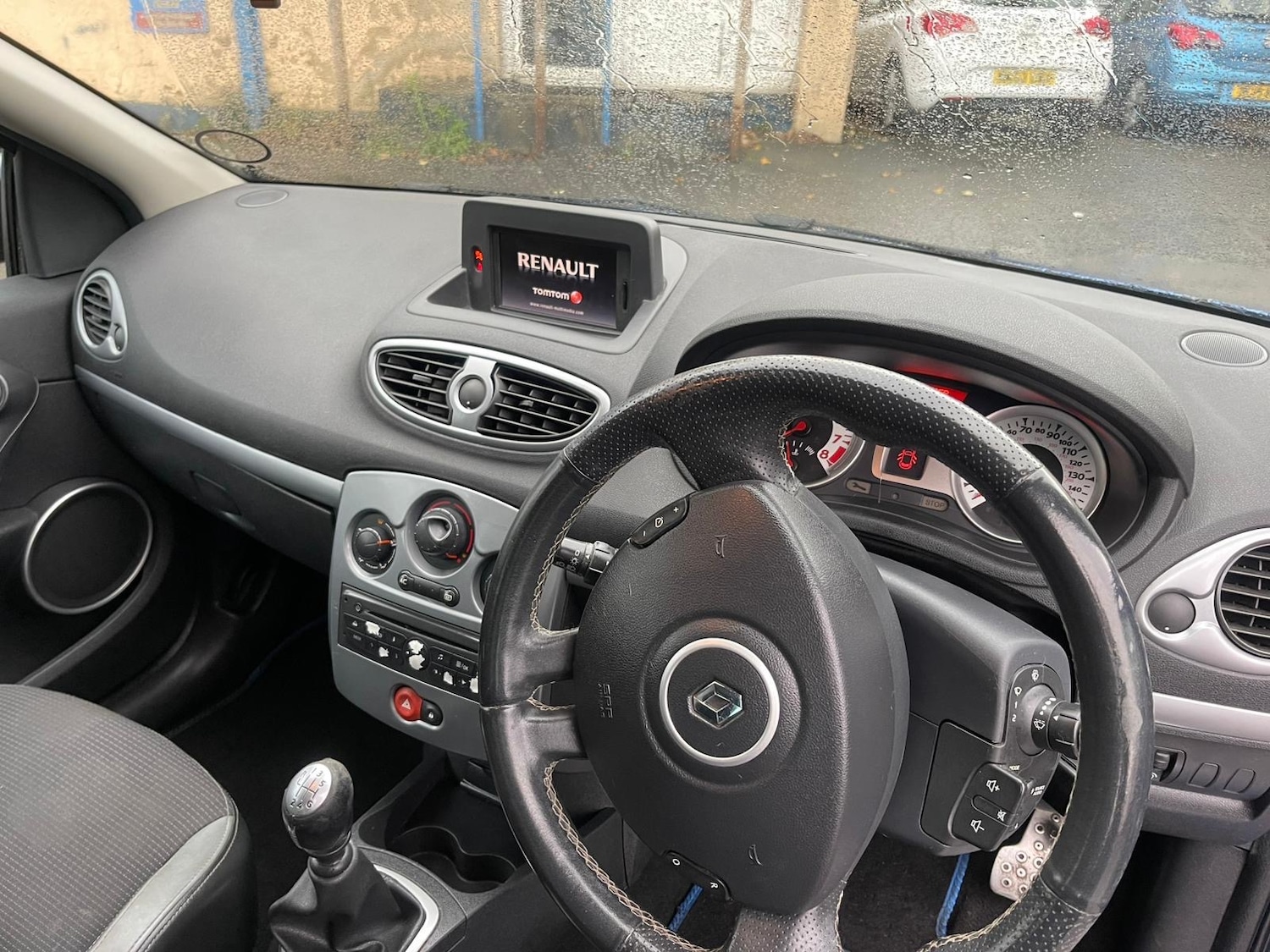 Used Renault Clio 2010 for sale - 76560146: Photo 9